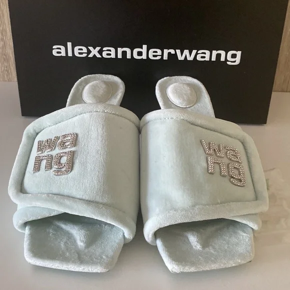 AUTHENTIC ALEXANDER WANG GREEN PADDED CRYSTAL LOGO JESSIE VELOUR HEELED SANDALS - Picture 2 of 8